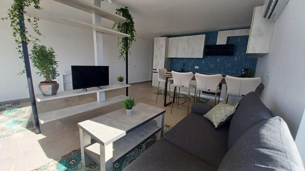 Appartamento Con Vista Mare Completa In Vendita Attico A Valona Albania